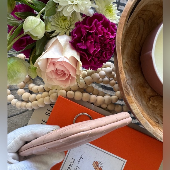 YSL Cassandra Blush Pink Matelasse’ Card Pouch w/ Key Ring. Excellent condition. - Picture 9 of 14